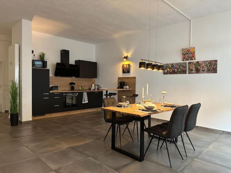 Cameiroo - Apartment Euskirchen Exteriör bild